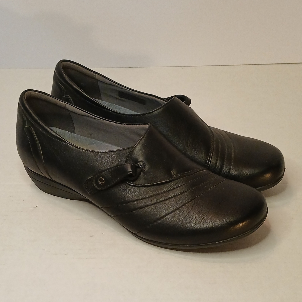 Dansko Black Flats Slip-On Comfort Loafers